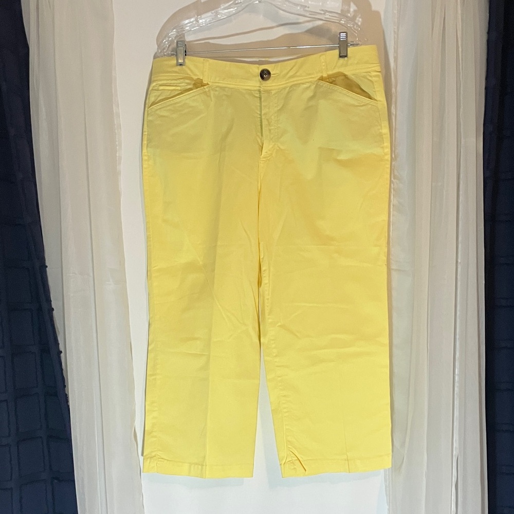 Yellow Women's Comfort Waist Capris